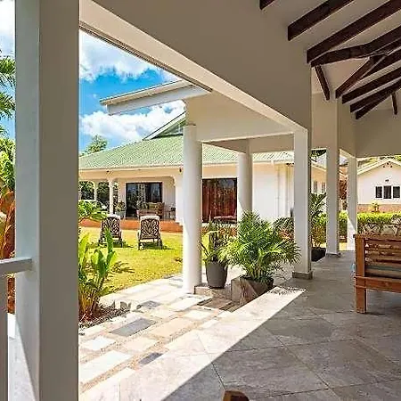Au Cap Self Catering Guest House