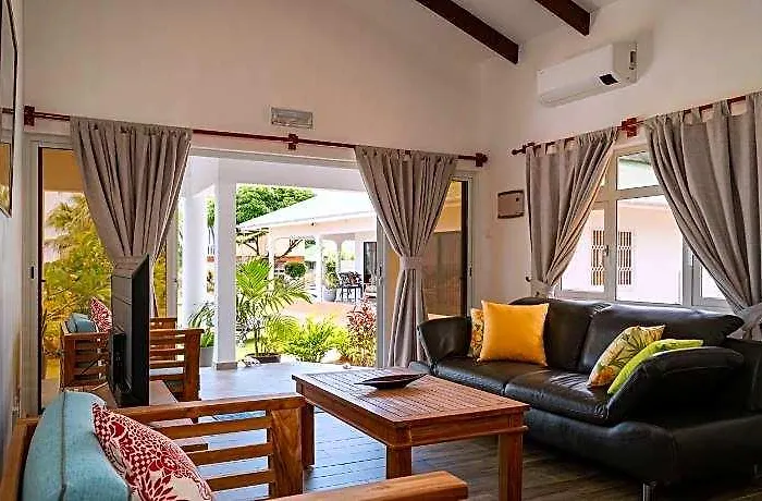 Au Cap Self Catering Hotell Anse Boileau